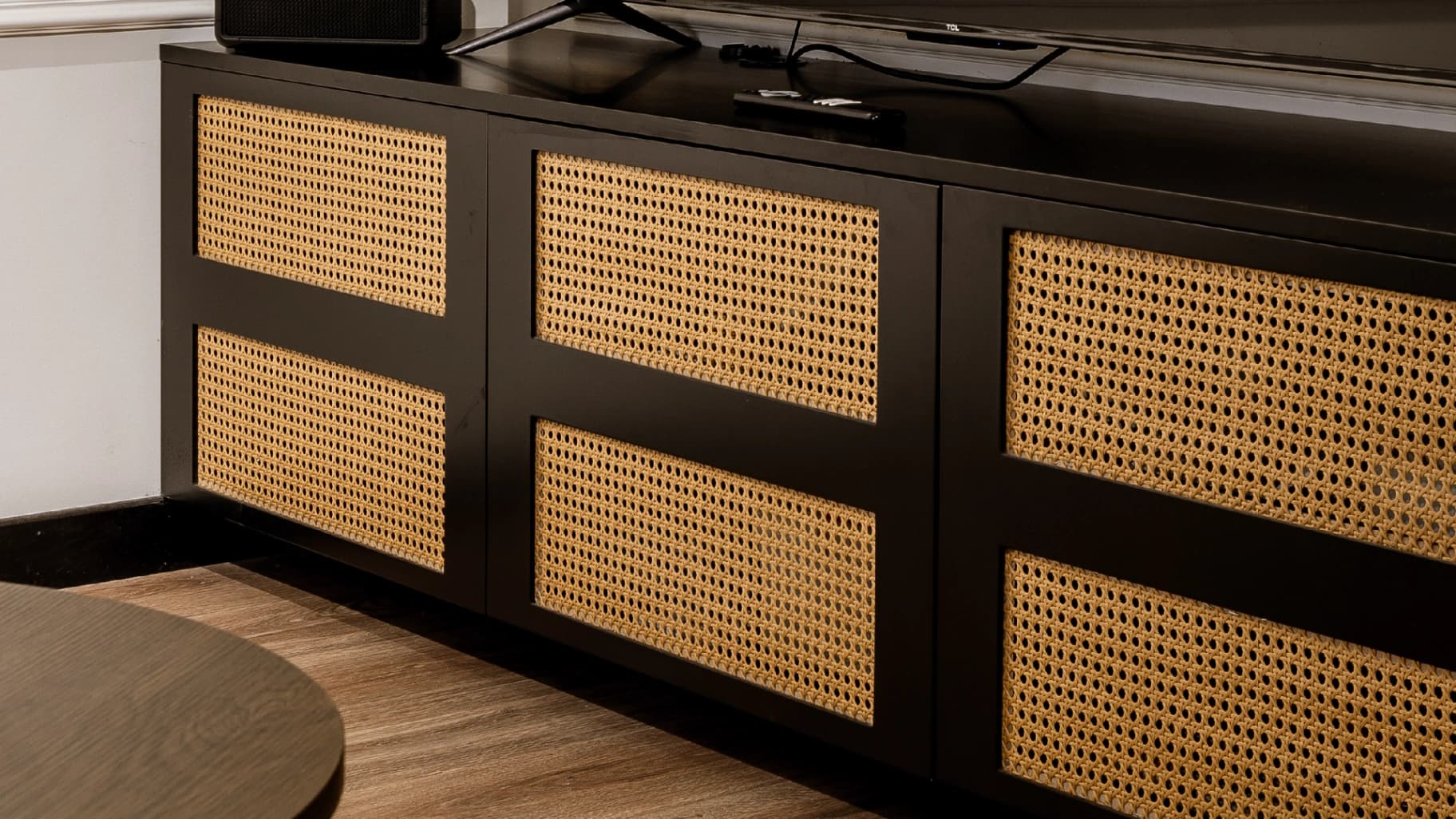 მყარი ავეჯის დამზადება